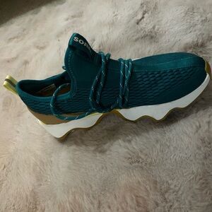 Sorel Teal and Yellow Athletic Shoes